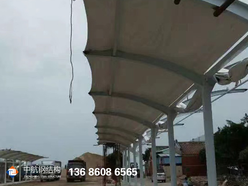 停車(chē)場(chǎng)膜結(jié)構(gòu)工程案例