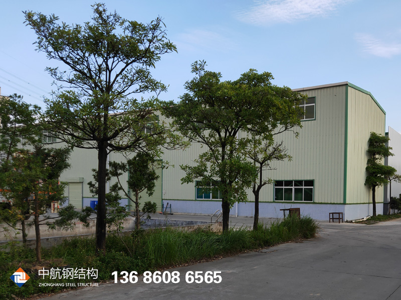 單層鋼結(jié)構(gòu)工業(yè)廠房案例