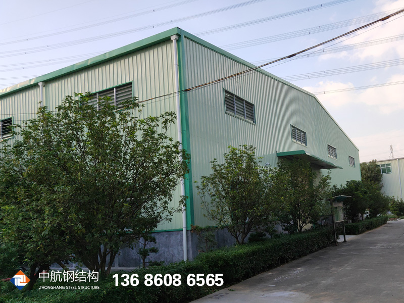 單層鋼結(jié)構(gòu)工業(yè)廠房案例